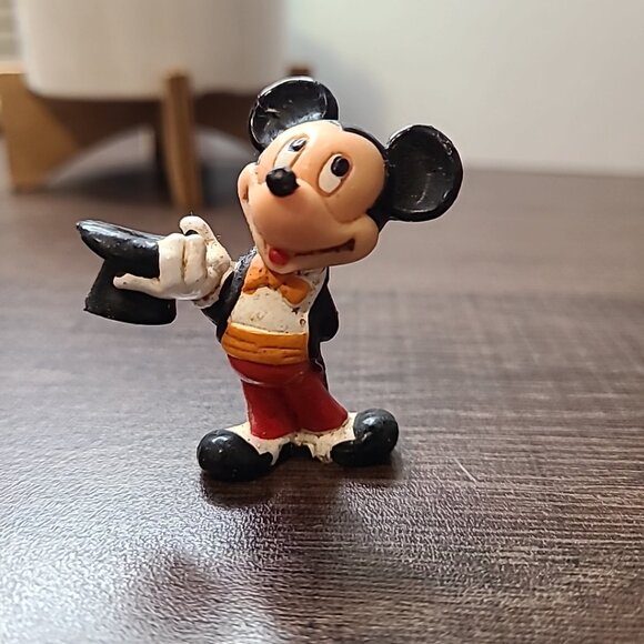Walt Disney Mickey Mouse Figurine Multi-Color Unisex Collectible Toy Vintage - Picture 2 of 7
